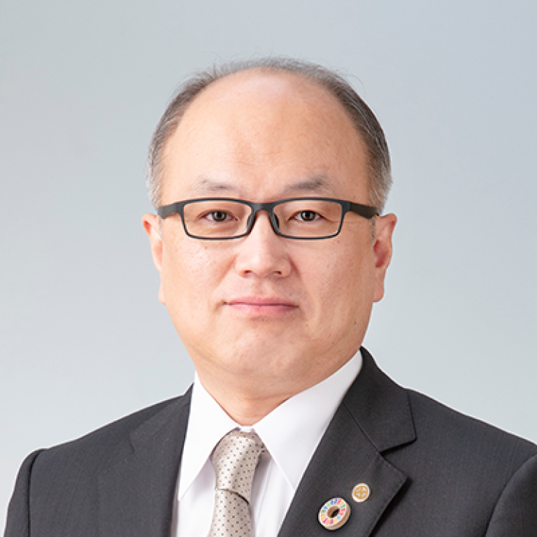 Yoshiaki Maeda